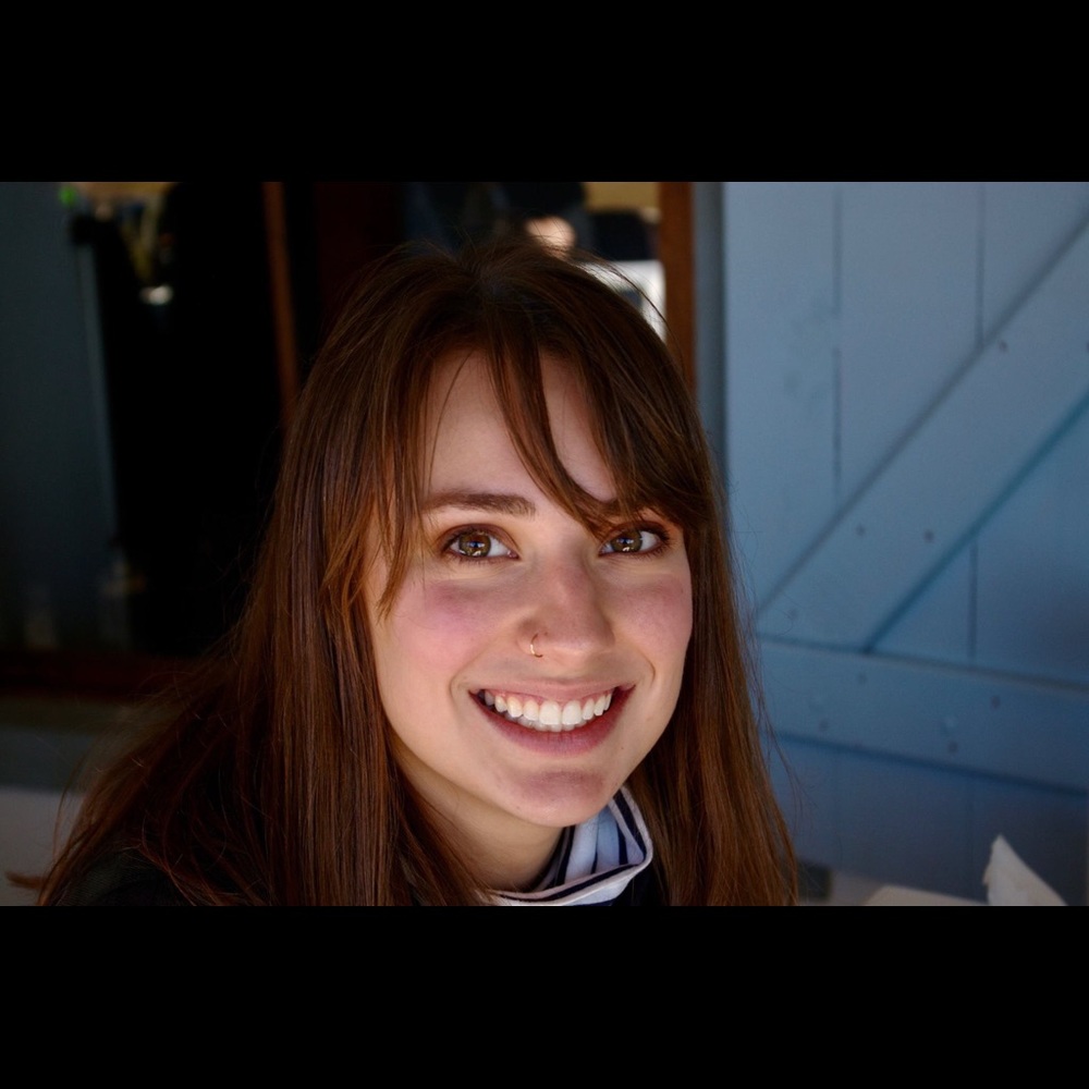 Meet your Posher, Holly